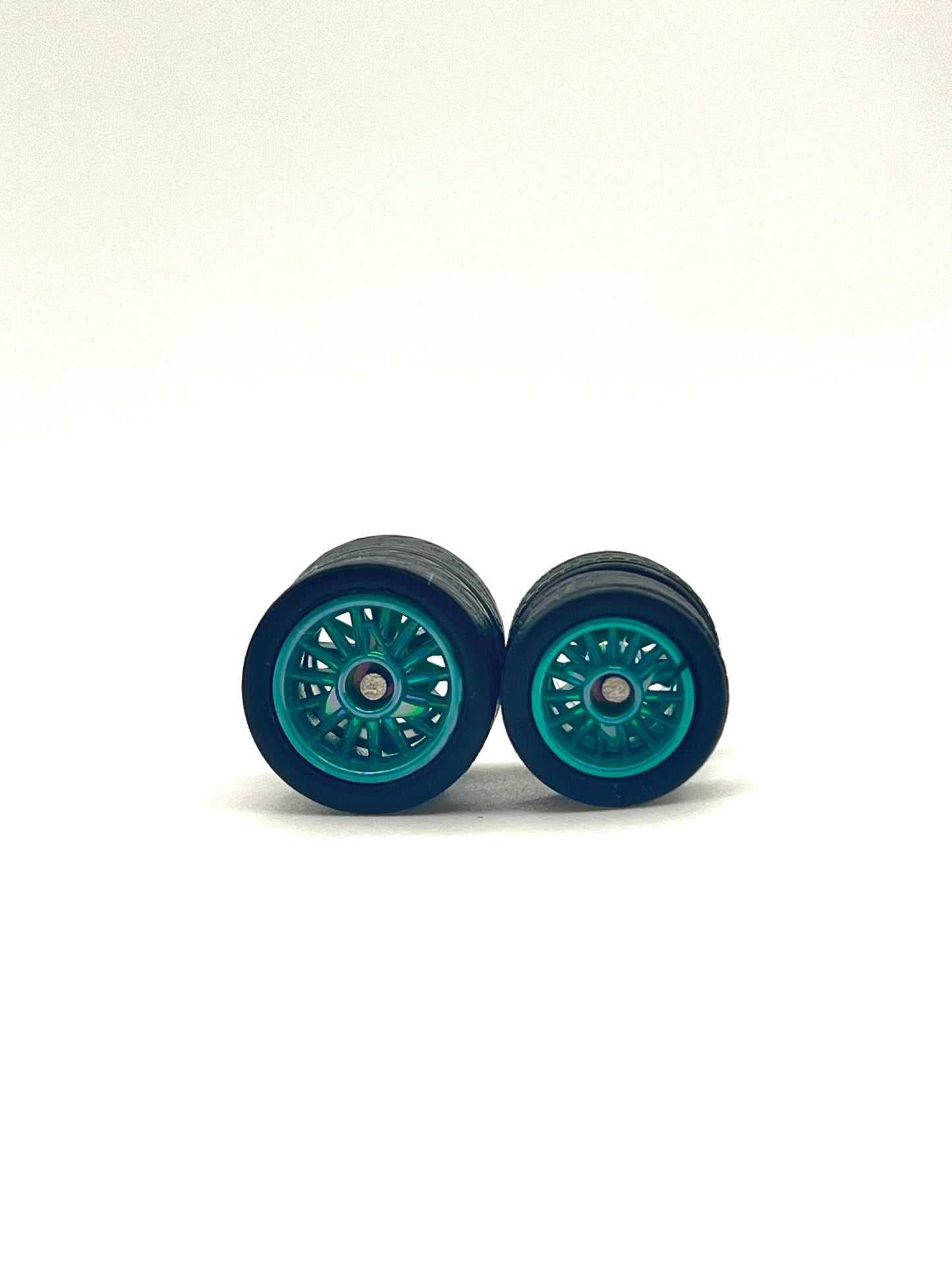 Pearl Aqua Lowrider Wheel Staggered